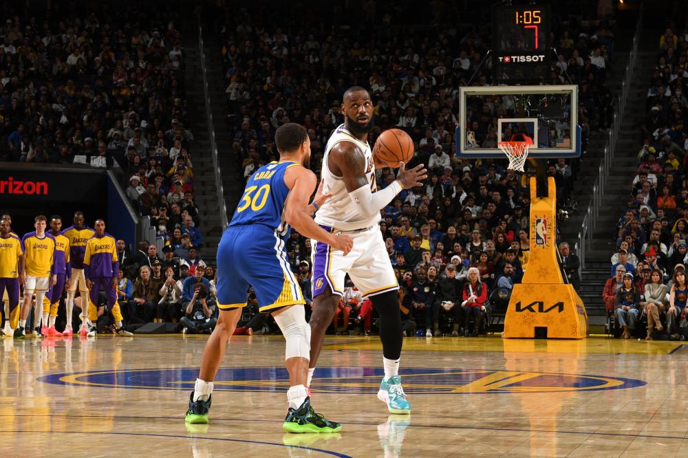 在这个背景 在这个背景