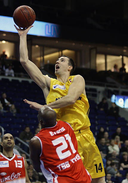 续了近三周 续了近三周