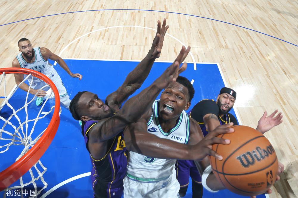 并针对对手 并针对对手